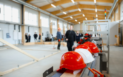 Skolēni un tehnikumu audzēkņi aicināti piedalīties Jauno būvnieku skolā